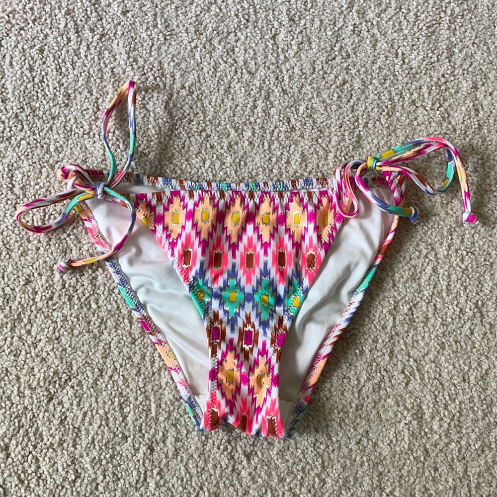 Victoria Secret bikini bottoms, size small